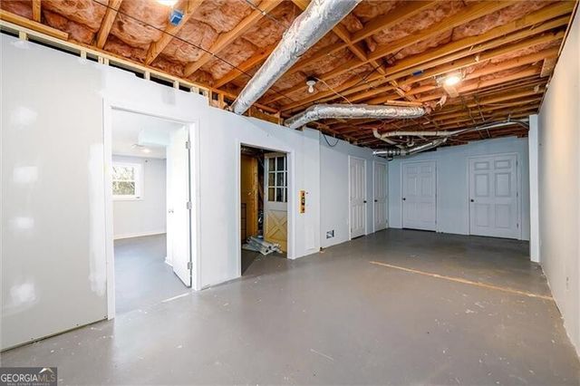 1443 Lakeshore Circle, Gainesville, GA 30501