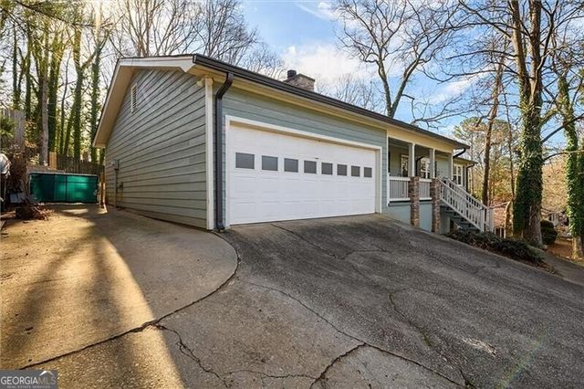 1443 Lakeshore Circle, Gainesville, GA 30501