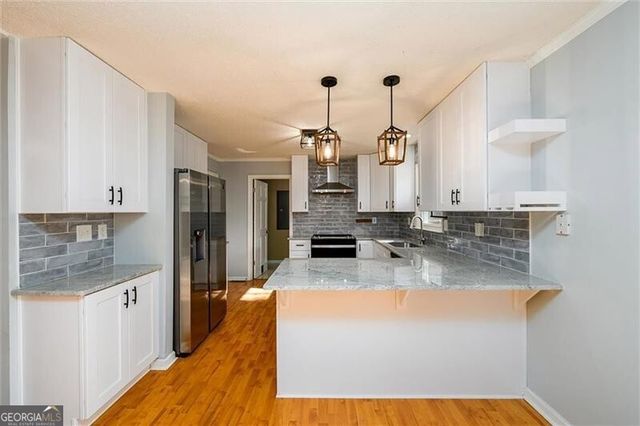 1443 Lakeshore Circle, Gainesville, GA 30501