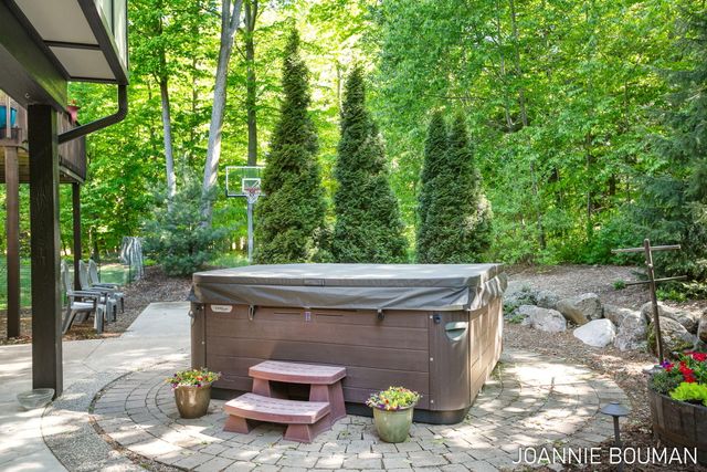 15611 River Woods Drive, Port Sheldon Twp, MI 49460