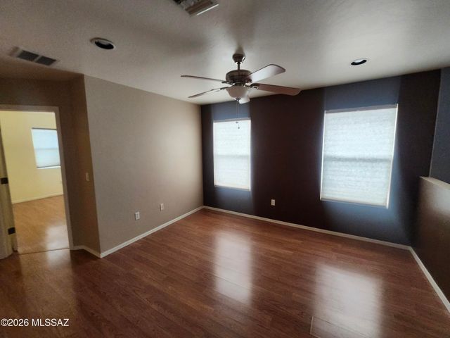 2713 N Neruda Lane, Tucson, AZ 85712