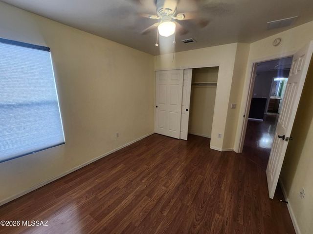2713 N Neruda Lane, Tucson, AZ 85712