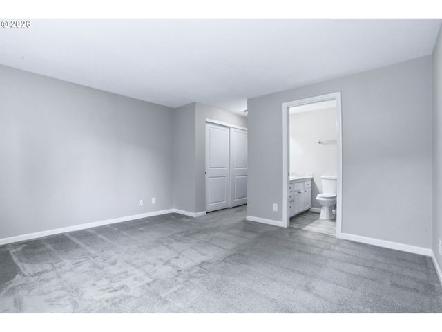 8416 Sw IROQUOIS Dr, Tualatin, OR 97062