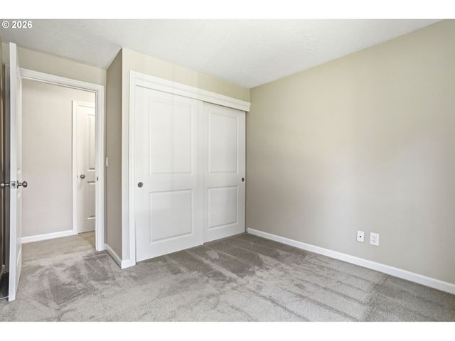 8416 Sw IROQUOIS Dr, Tualatin, OR 97062