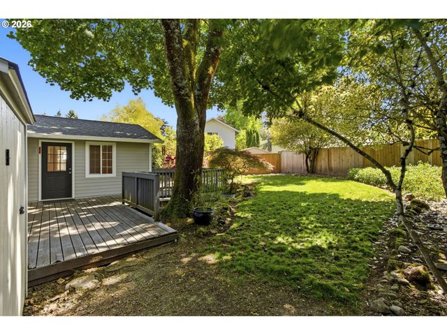 8416 Sw IROQUOIS Dr, Tualatin, OR 97062