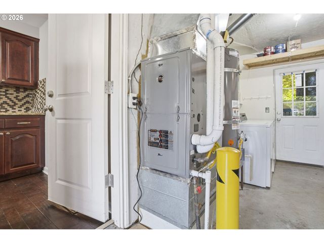 8416 Sw IROQUOIS Dr, Tualatin, OR 97062