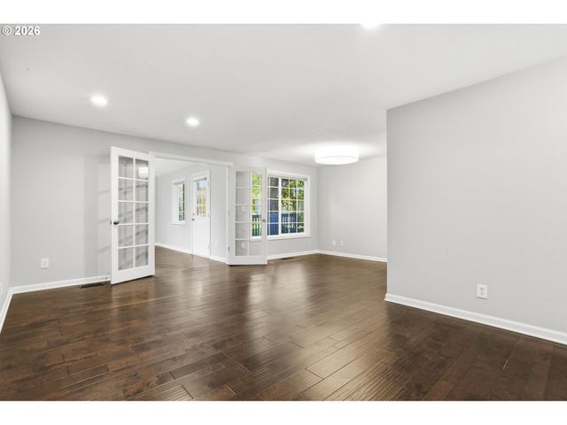 8416 Sw IROQUOIS Dr, Tualatin, OR 97062