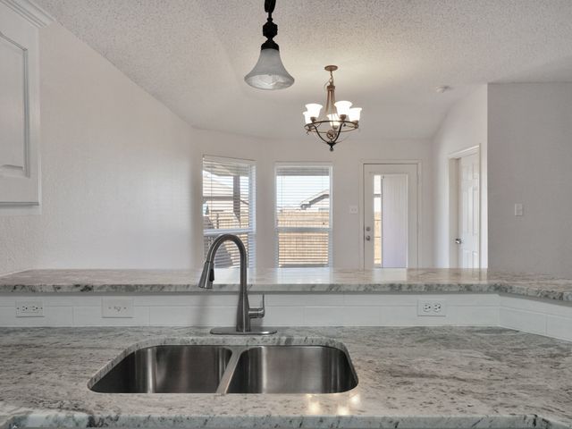 1410 Jacksons Run, Greenville, TX 75402