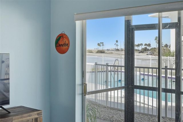 2566 GARY CIRCLE 6, Dunedin, FL 34698