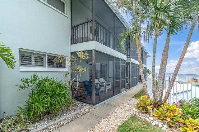 2566 GARY CIRCLE 6, Dunedin, FL 34698