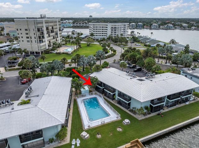 2566 GARY CIRCLE 6, Dunedin, FL 34698