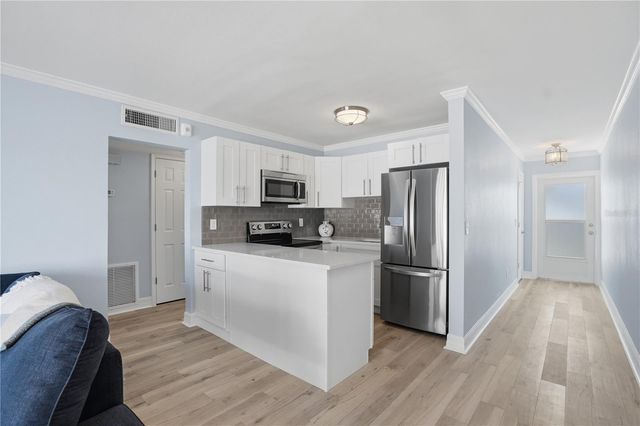 2566 GARY CIRCLE 6, Dunedin, FL 34698