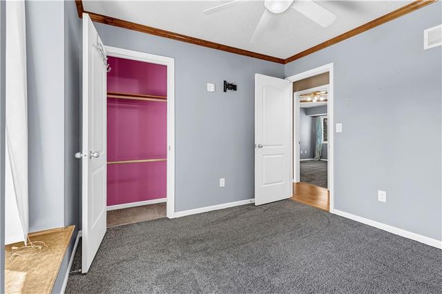 906 Pine Crest Avenue, Kearney, MO 64060