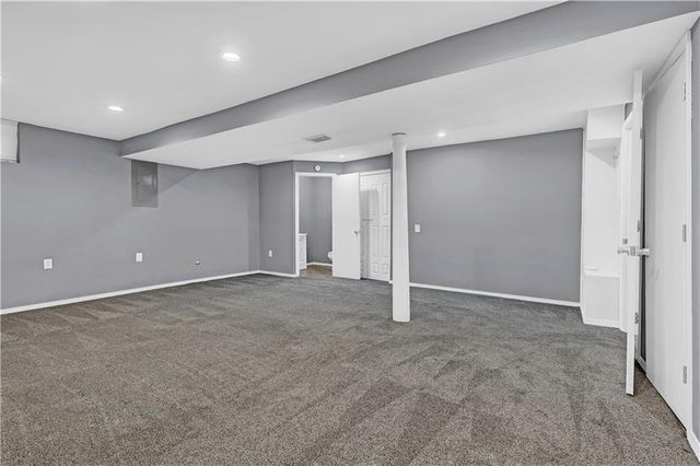 906 Pine Crest Avenue, Kearney, MO 64060
