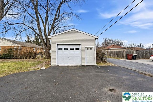 2219 Fuller Street, Whitehall Twp, PA 18052