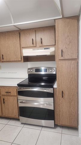 13707 Kendale Lakes Cir 205, Miami, FL 33183