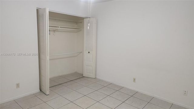 13707 Kendale Lakes Cir 205, Miami, FL 33183