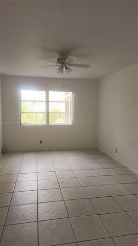 13707 Kendale Lakes Cir 205, Miami, FL 33183