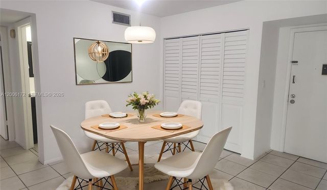 13707 Kendale Lakes Cir 205, Miami, FL 33183