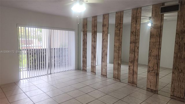 13707 Kendale Lakes Cir 205, Miami, FL 33183