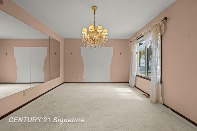 5813 Sturgeon Avenue, Midland, MI 48640