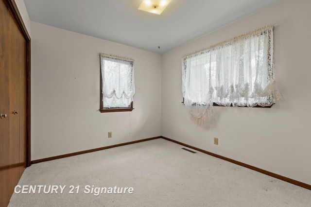 5813 Sturgeon Avenue, Midland, MI 48640