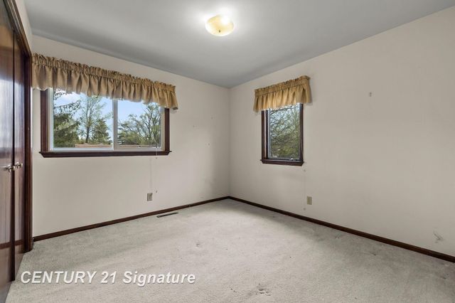 5813 Sturgeon Avenue, Midland, MI 48640