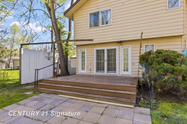 5813 Sturgeon Avenue, Midland, MI 48640
