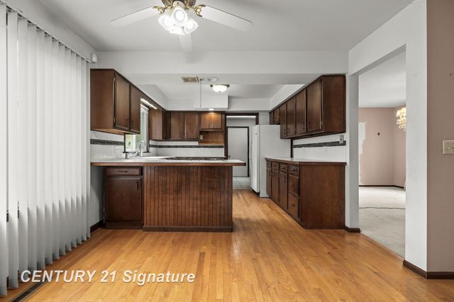 5813 Sturgeon Avenue, Midland, MI 48640