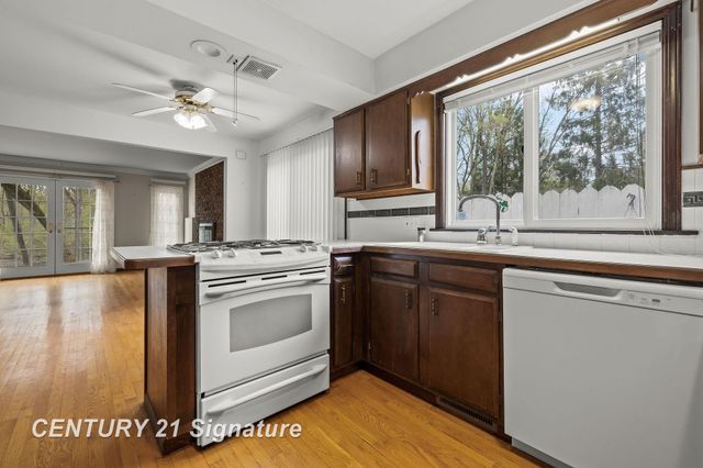 5813 Sturgeon Avenue, Midland, MI 48640