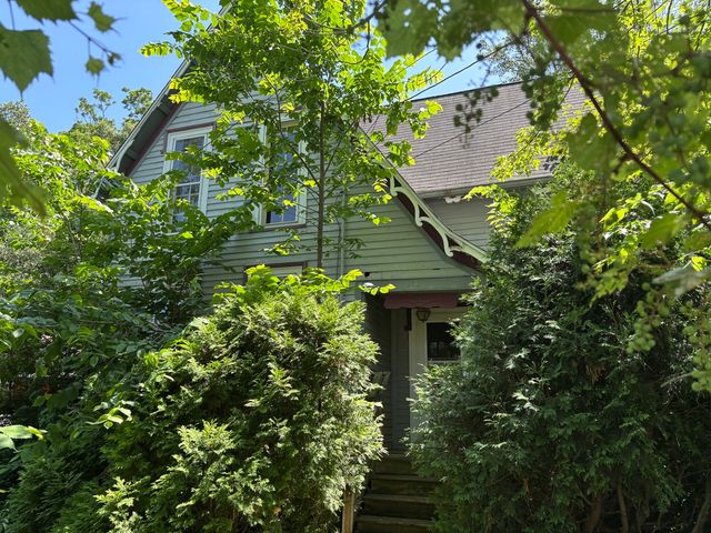 114 E Brown Street, West Chicago, IL 60185