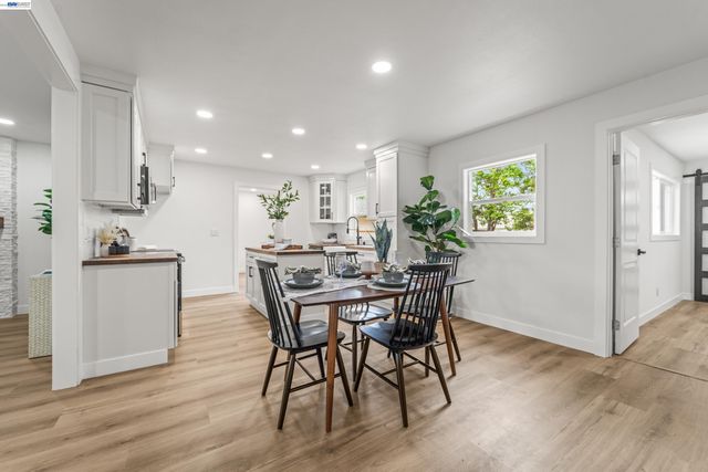 24 Lawrence Ave, Antioch, CA 94509