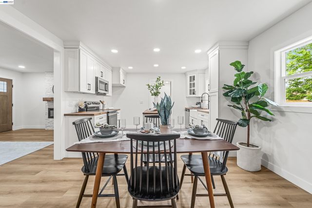 24 Lawrence Ave, Antioch, CA 94509