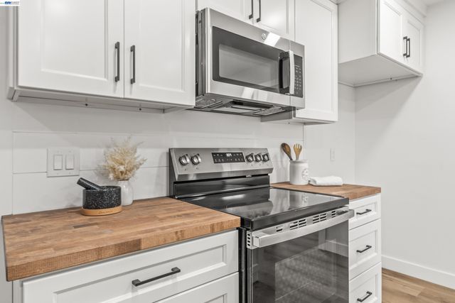 24 Lawrence Ave, Antioch, CA 94509