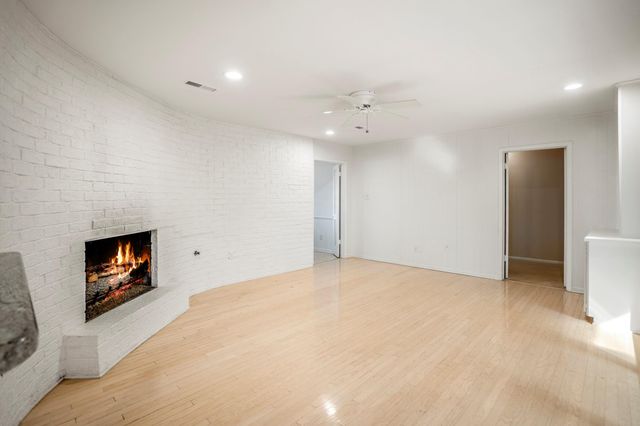 6203 Cheena Drive, Houston, TX 77096