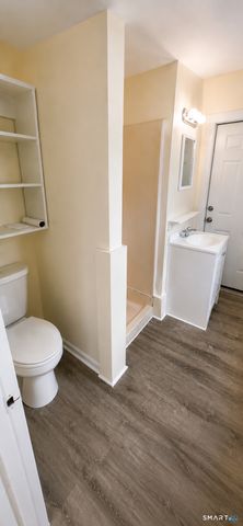 6 East Walnut Street 1R, Stamford, CT 06902