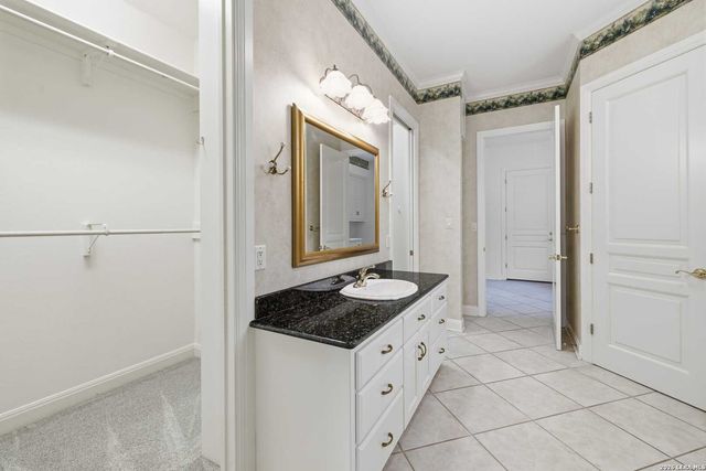1464 Saddle Club Dr, Kerrville, TX 78028