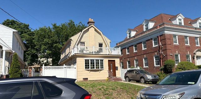 45-18 245th Street, Douglaston, NY 11362