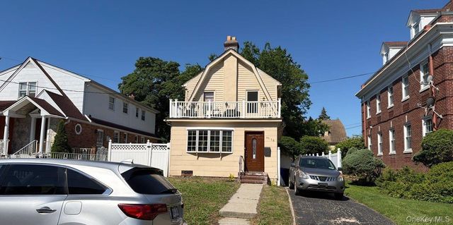 45-18 245th Street, Douglaston, NY 11362