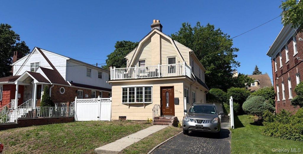 45-18 245th Street, Douglaston, NY 11362