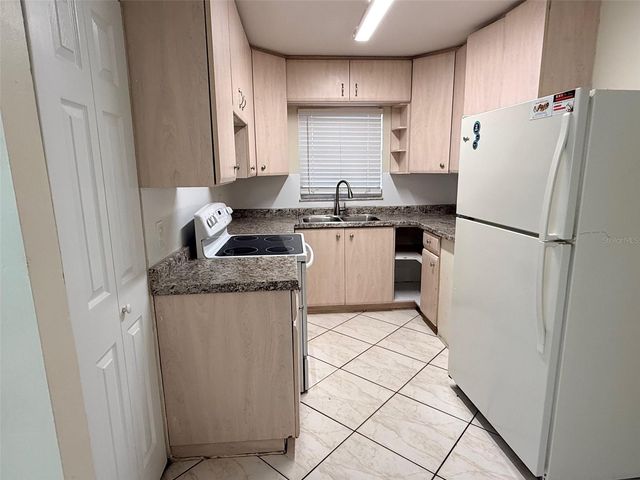 3704 36TH STREET W, Bradenton, FL 34205