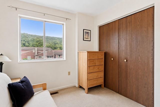 834 LEE LN, Enola, PA 17025