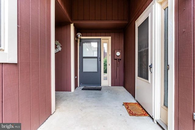834 LEE LN, Enola, PA 17025
