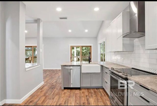 632 Ridgewood Drive, Daphne, AL 36526