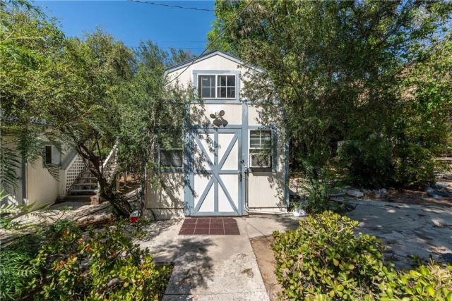 24066 Prado, Colton, CA 92324