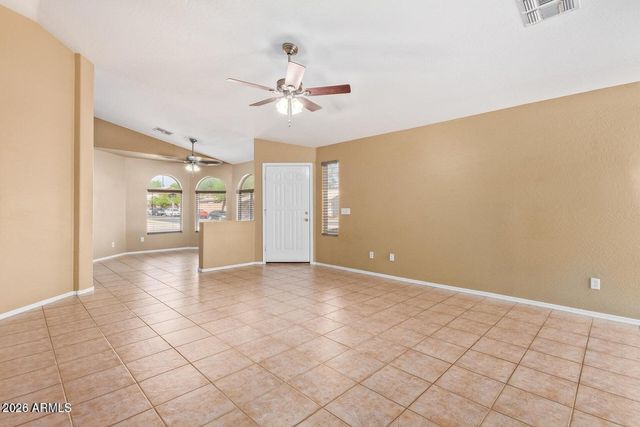 2221 E Union Hills Drive 158, Phoenix, AZ 85024
