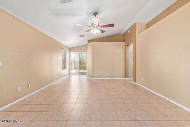 2221 E Union Hills Drive 158, Phoenix, AZ 85024