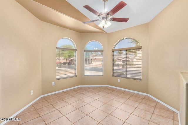 2221 E Union Hills Drive 158, Phoenix, AZ 85024