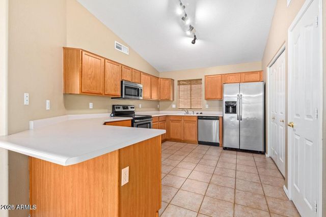 2221 E Union Hills Drive 158, Phoenix, AZ 85024