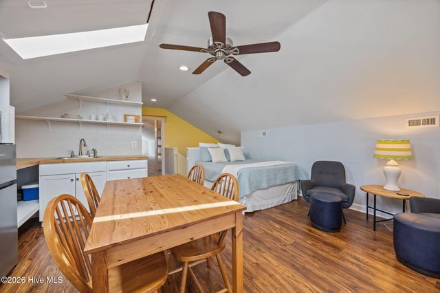 641 Edgewood Avenue, Newport, NC 28570